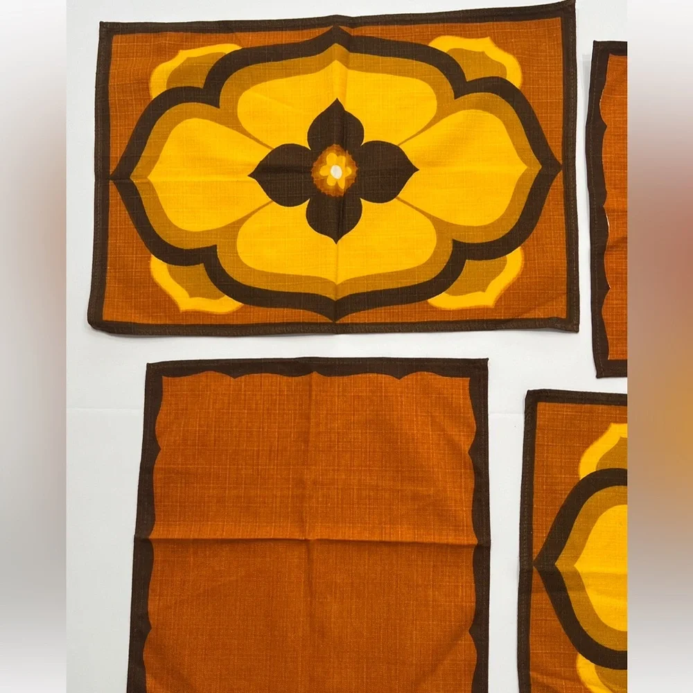 Vintage French 70’s Placemat & Napkin Set Cotton original folds dead stock